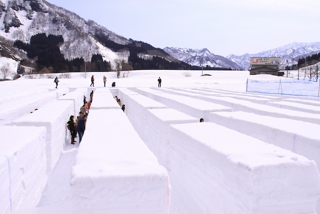 雪の中の大冒険